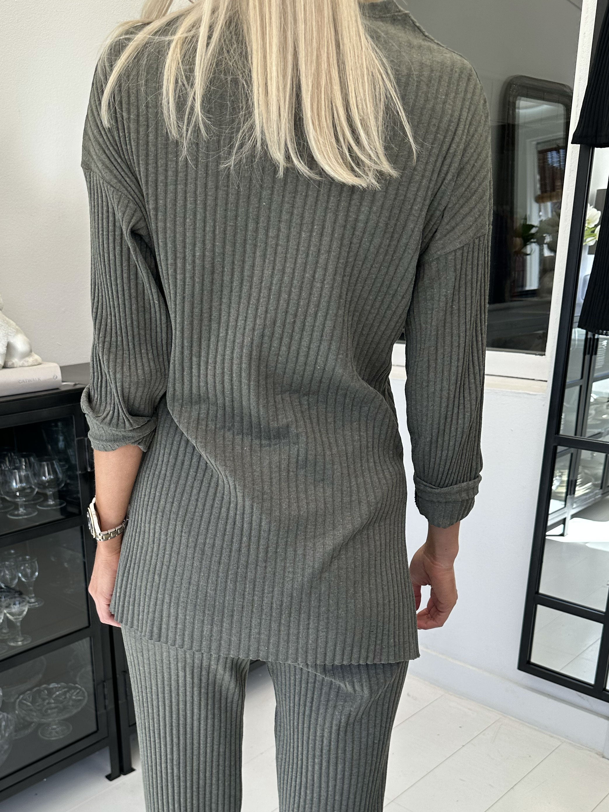 Sonne - Lækkert ribbet striksæt